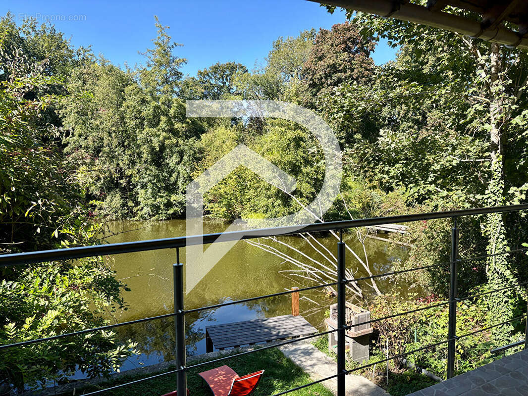 Maison à BALLANCOURT-SUR-ESSONNE