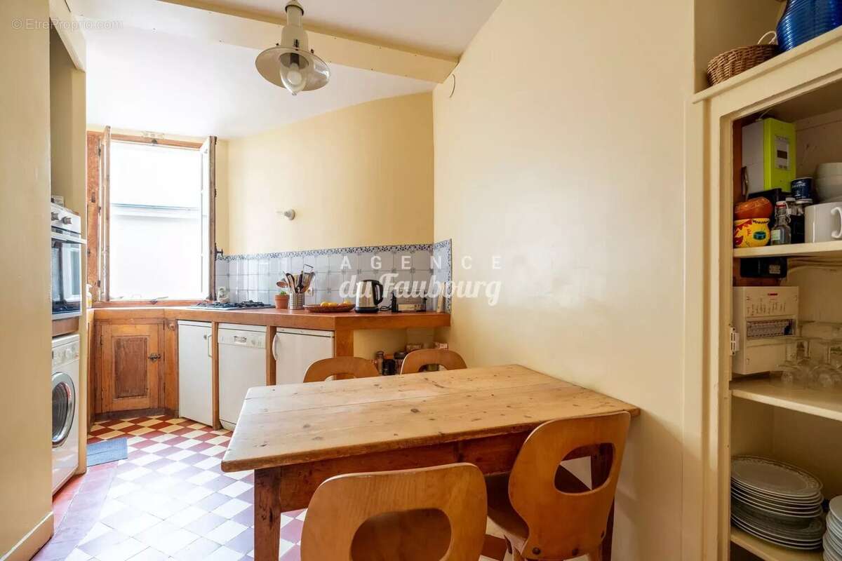 Appartement à PARIS-9E