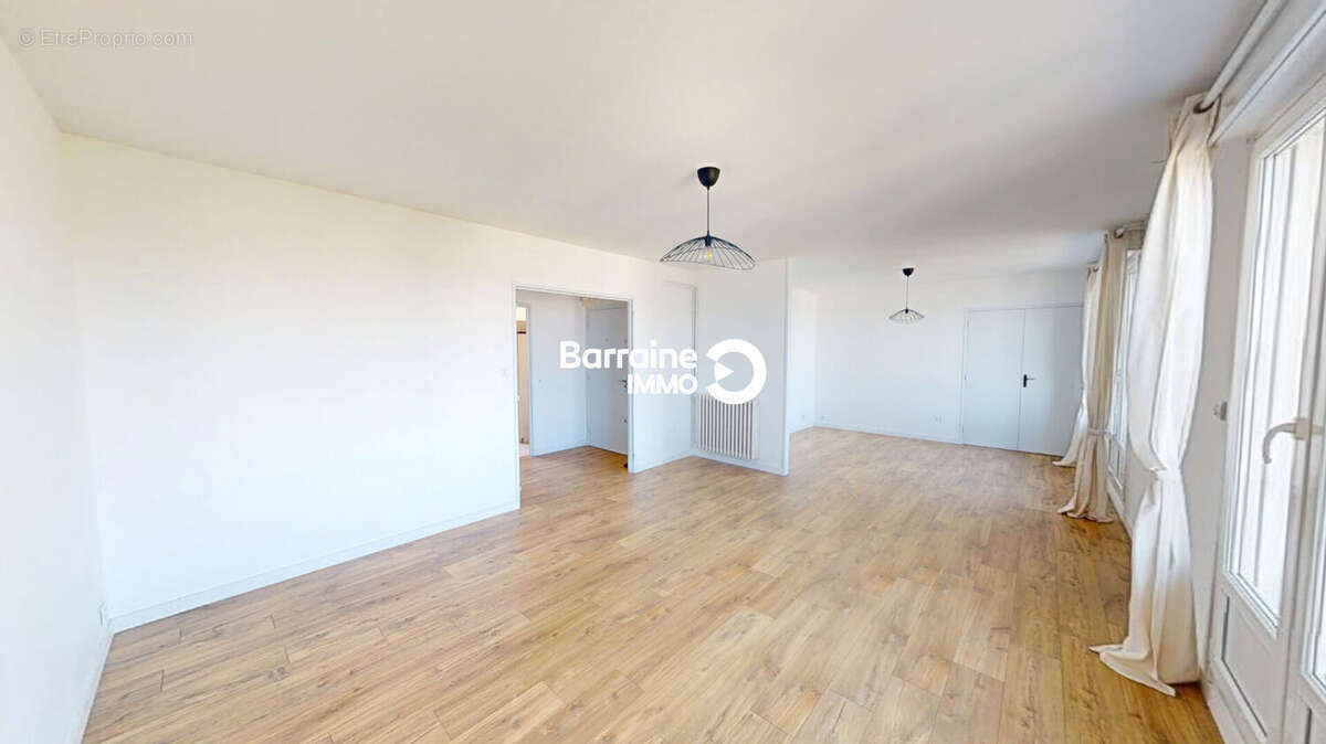 A vendre brest corniche appartement t4 ascenseur balcon vue mer - photo 2