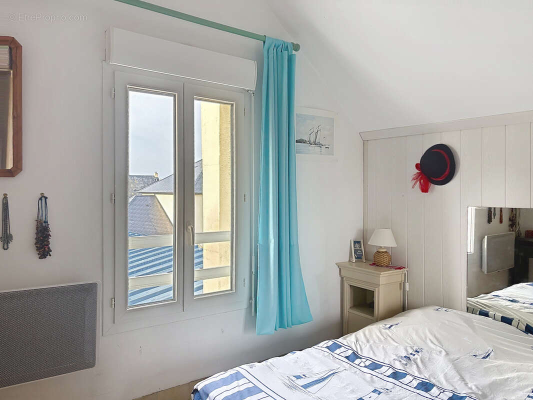 Maison à DONVILLE-LES-BAINS