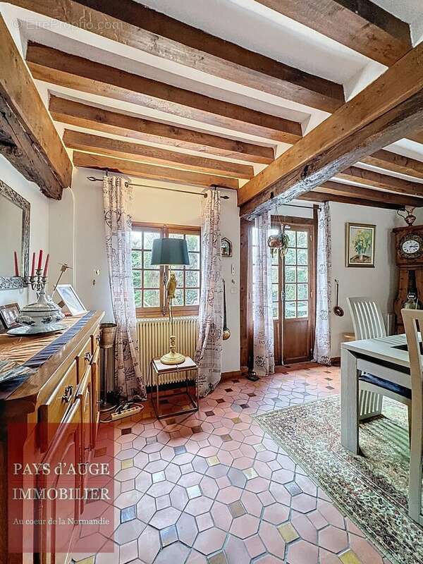 Maison à SAINT-GERMAIN-DE-LIVET