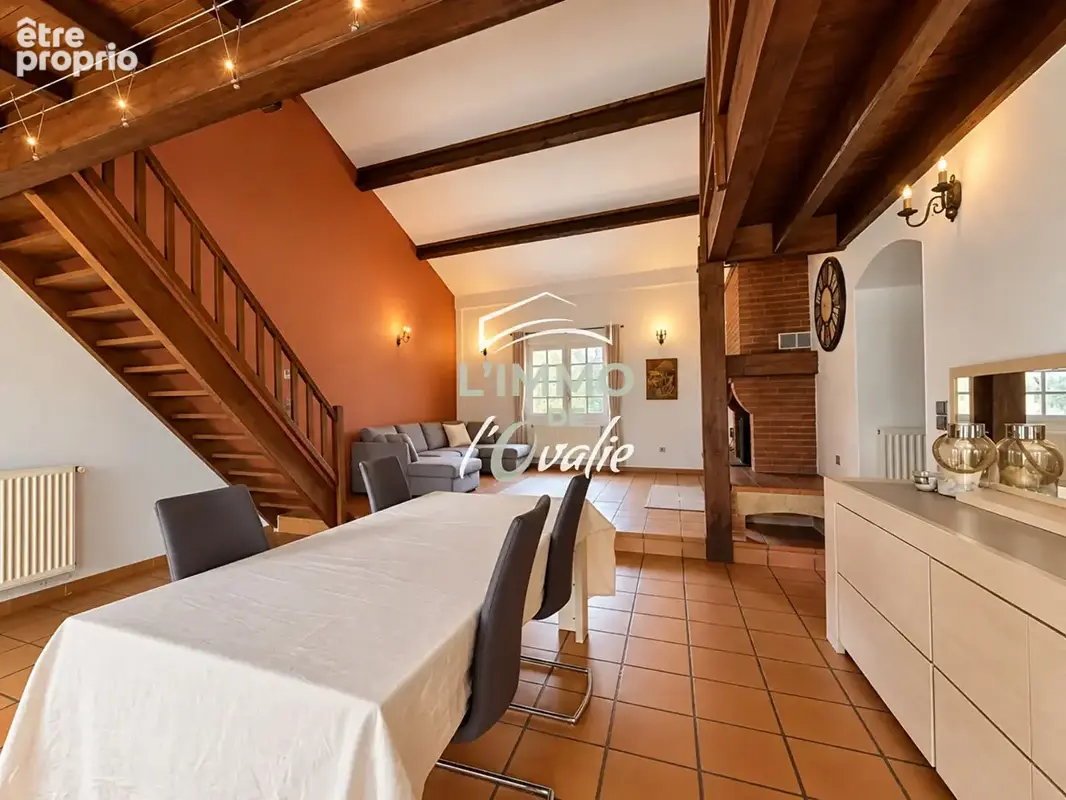 Maison cathédrale de 231m² sur terrain constructible de 3000m²  . La Salvetat-Belmontet - photo 2