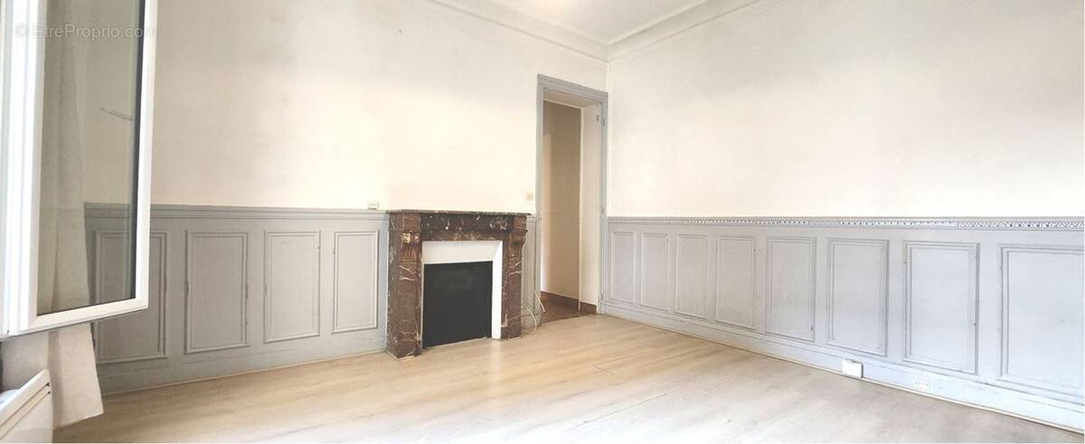 Appartement à PARIS-19E