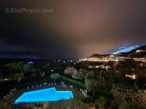 Appartement à ROQUEBRUNE-CAP-MARTIN