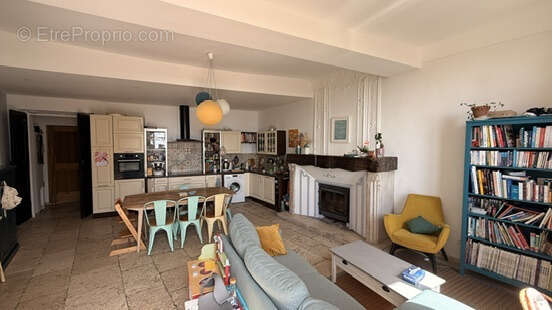 Magnifique à vendre T3 dans Maison de village terrasse, vue mer, garage - photo 11