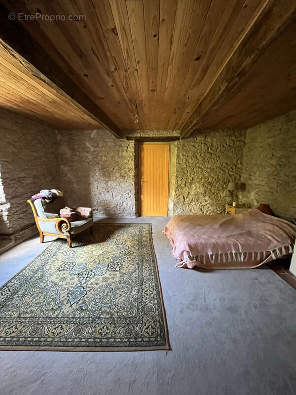 Maison à LA SAUZIERE-SAINT-JEAN