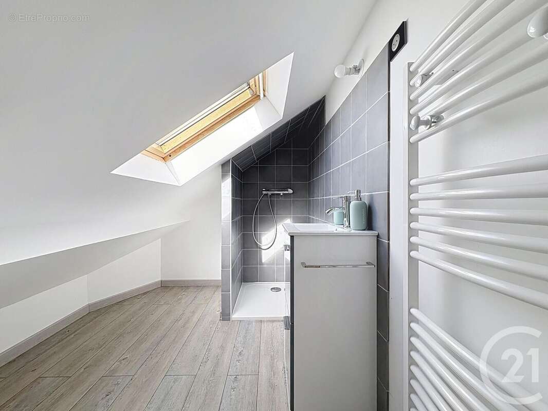 Maison à COURLON-SUR-YONNE