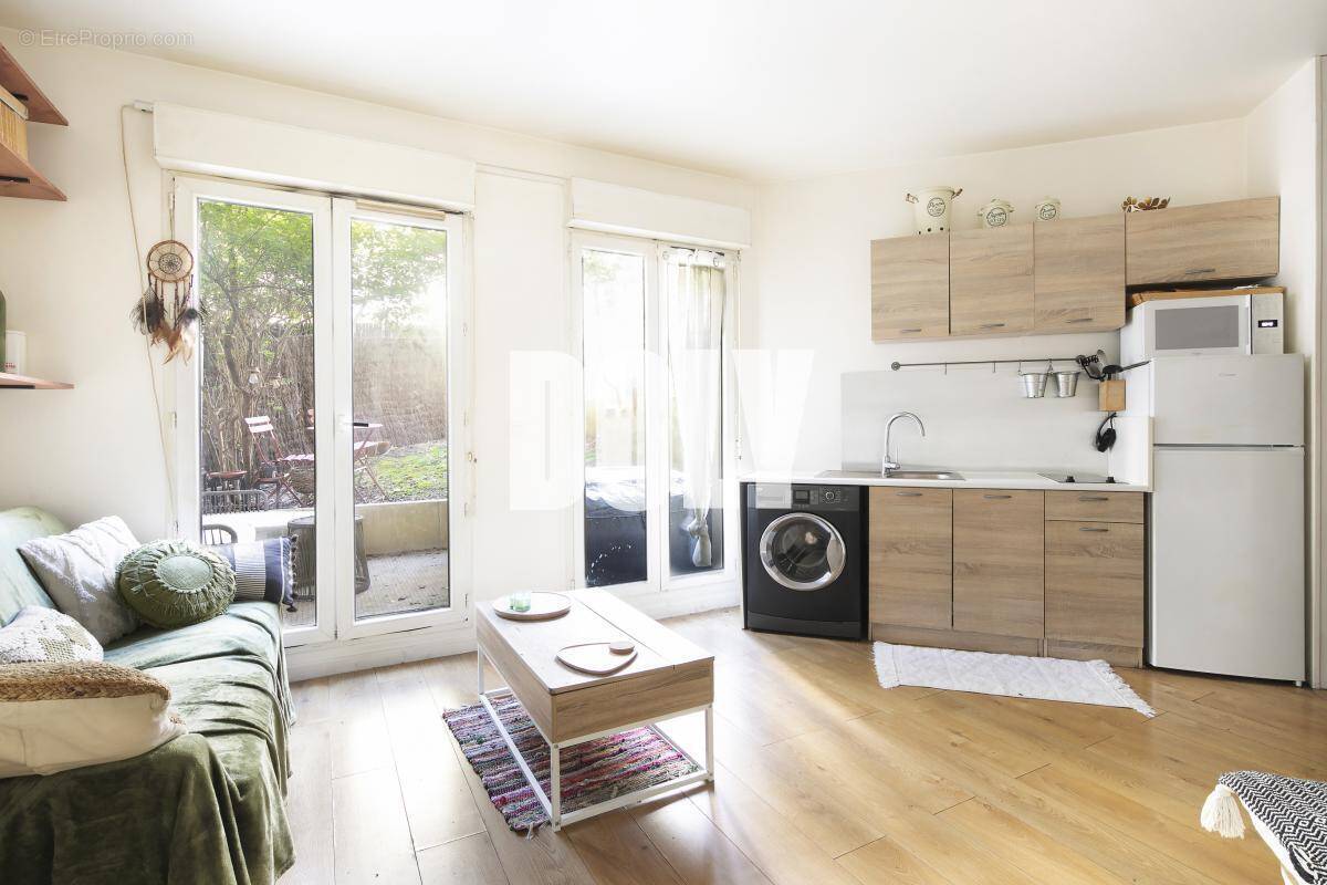 Appartement à PARIS-20E