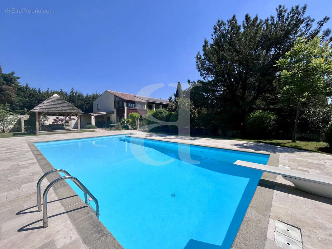 Maison à GRAVESON