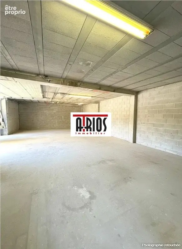 Commerce 567 m² à La Farlede  - photo 4
