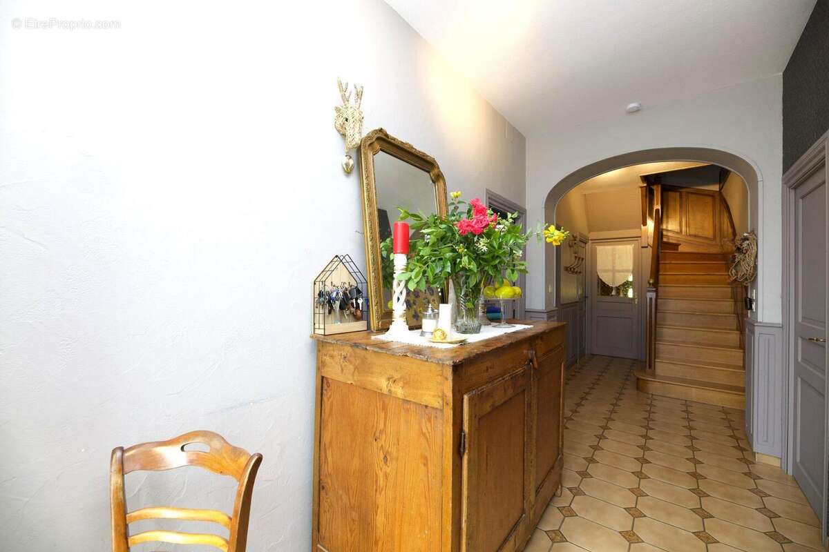 Maison 170 m² à Mauriac  - photo 9