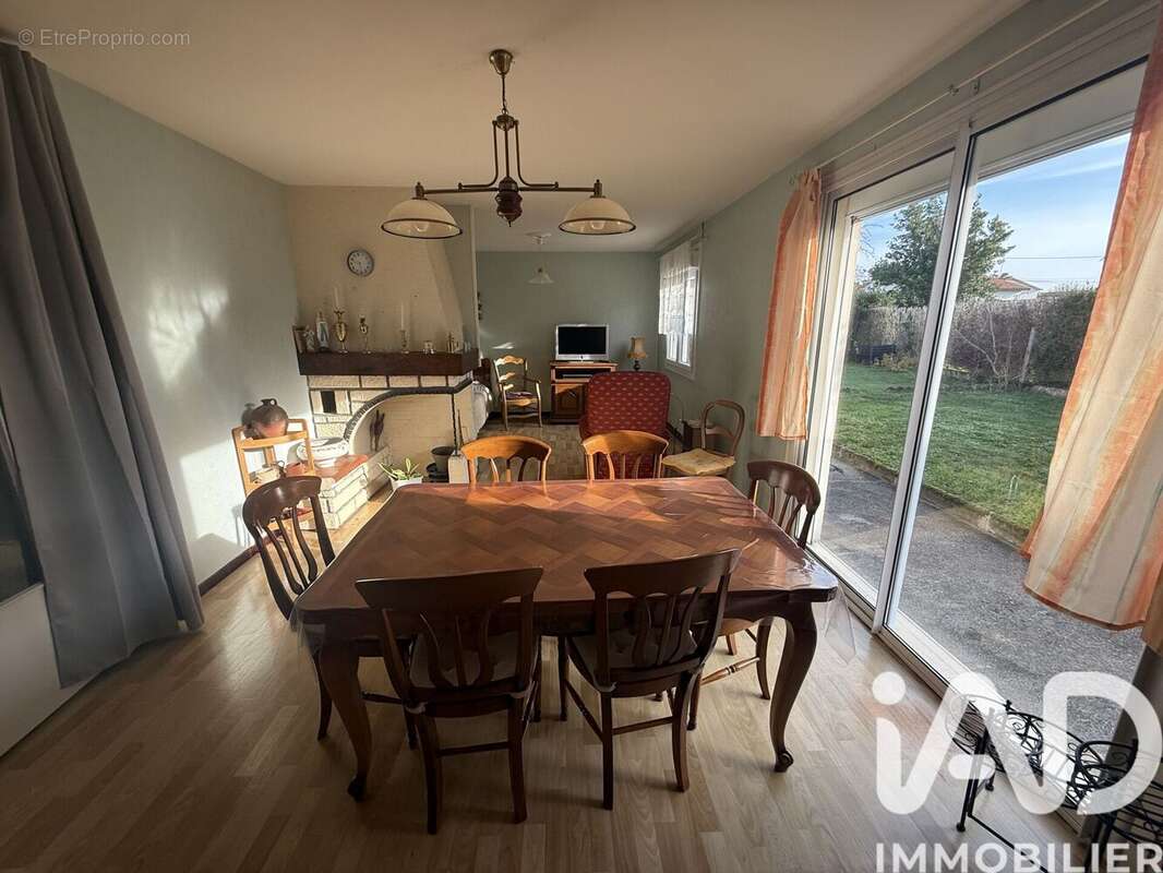 Photo 2 - Maison à CHATILLON-SUR-THOUET