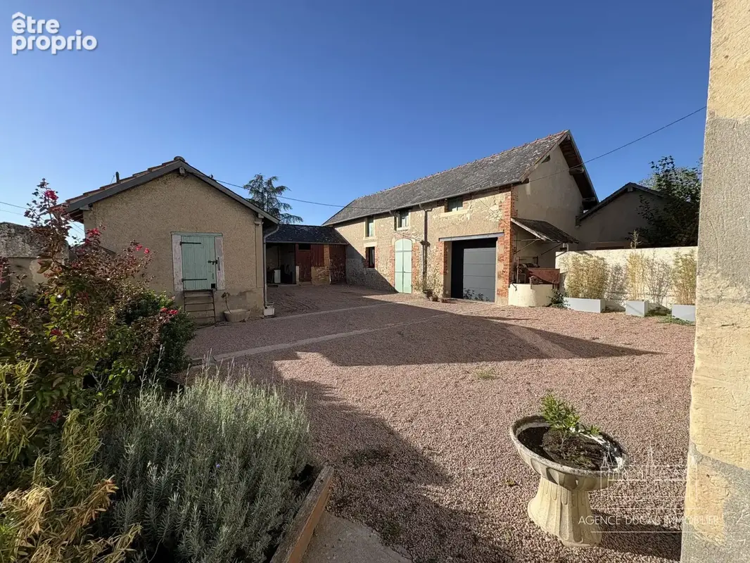 Maison 6 pièces 173 m² à vendre à Torteron (18320) - photo 1
