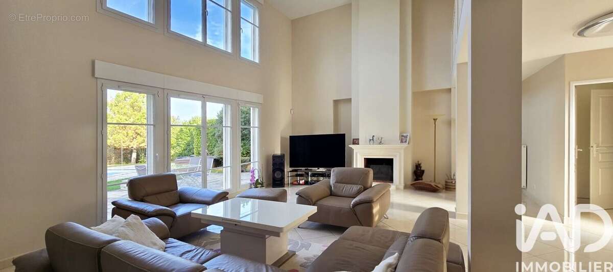 Photo 2 - Maison à MAGNY-LE-HONGRE