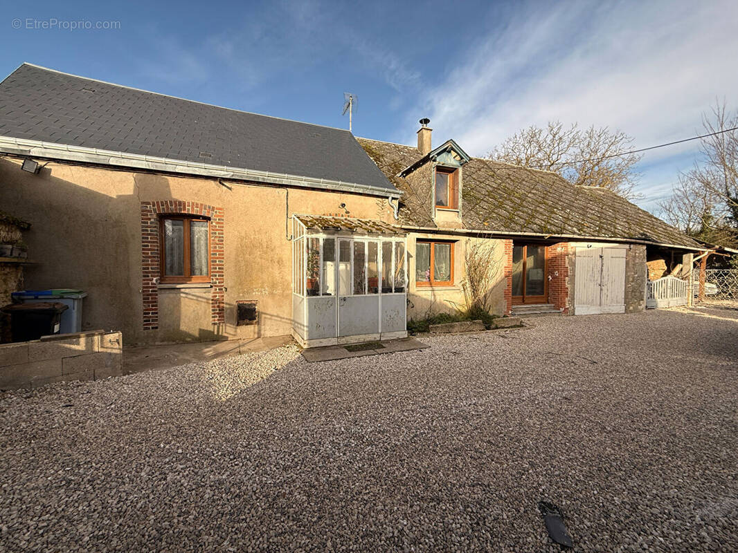 Maison à VIABON