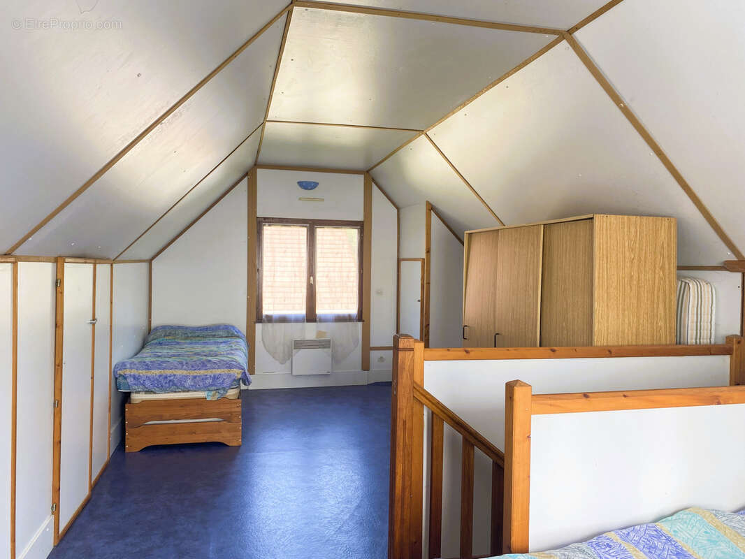 Maison à BAZOCHES-SUR-LE-BETZ