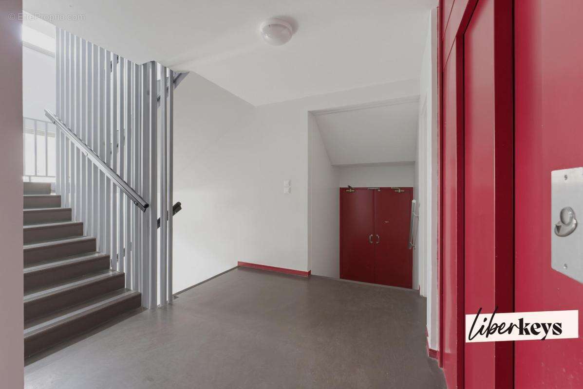 Appartement T2 40 m2 - Secteur Jardin Public / Chartrons - photo 6