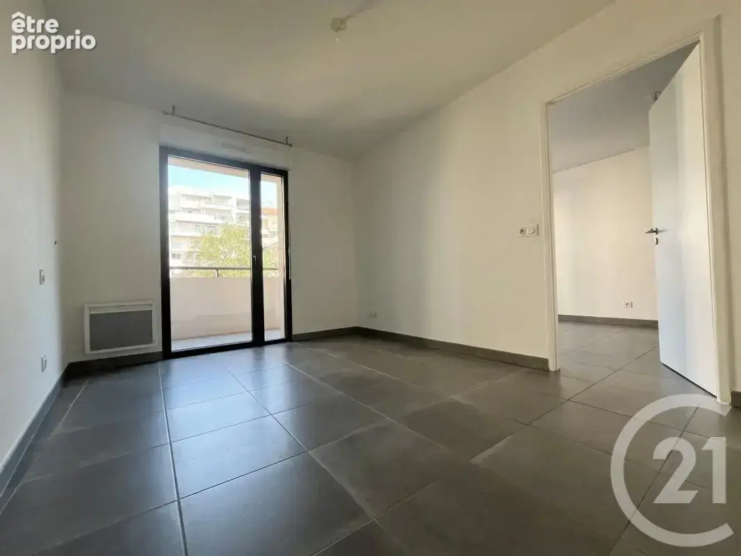 Appartement 2 pièces 40 m² à vendre à Nice (06100) - photo 4