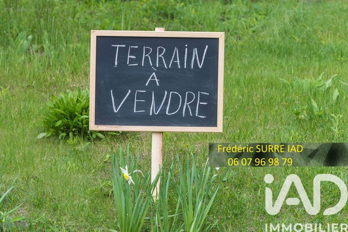 Photo 1 - Terrain à SAINT-GEORGES-DE-COMMIERS