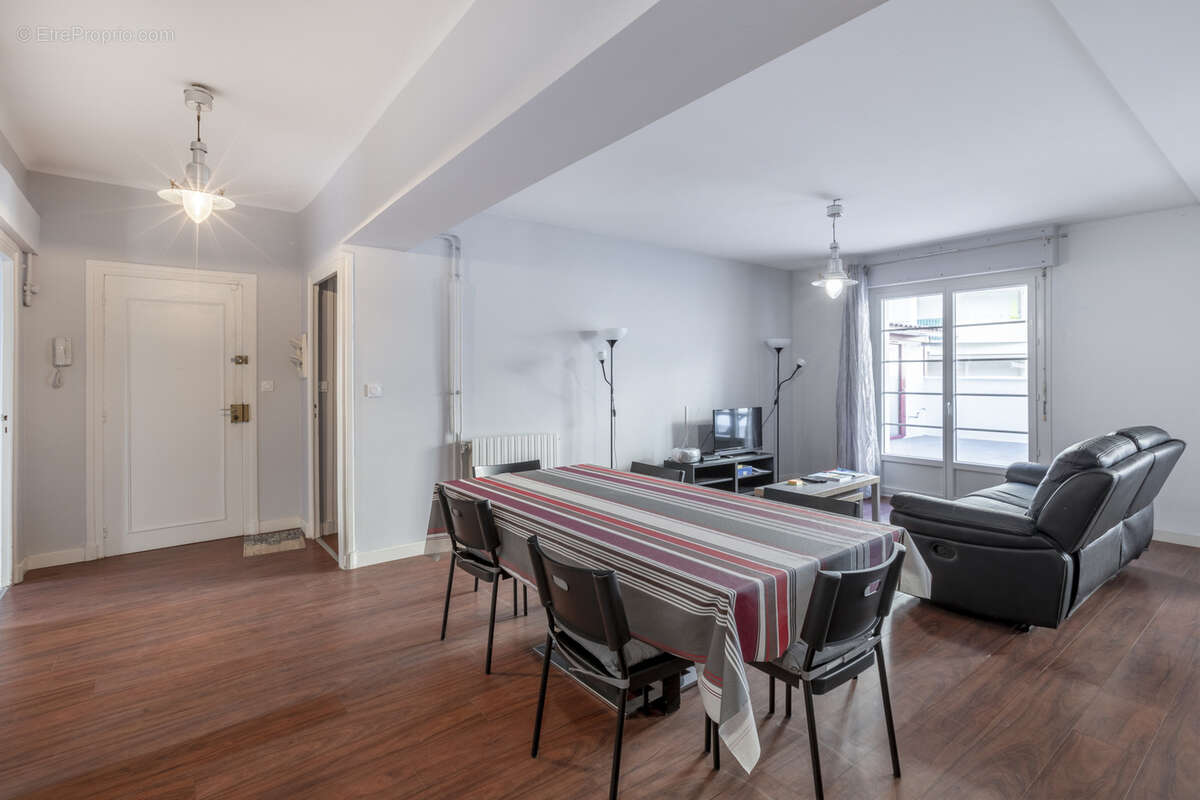 Appartement  5 pièces  Cœur de plage, - photo 3