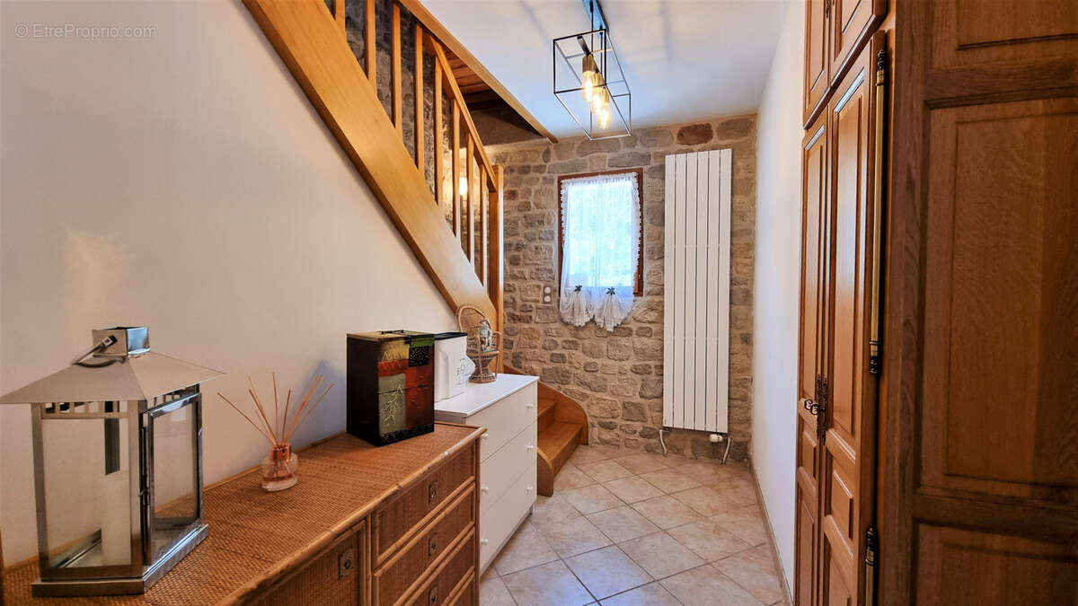Maison à ABBEVILLE-LA-RIVIERE