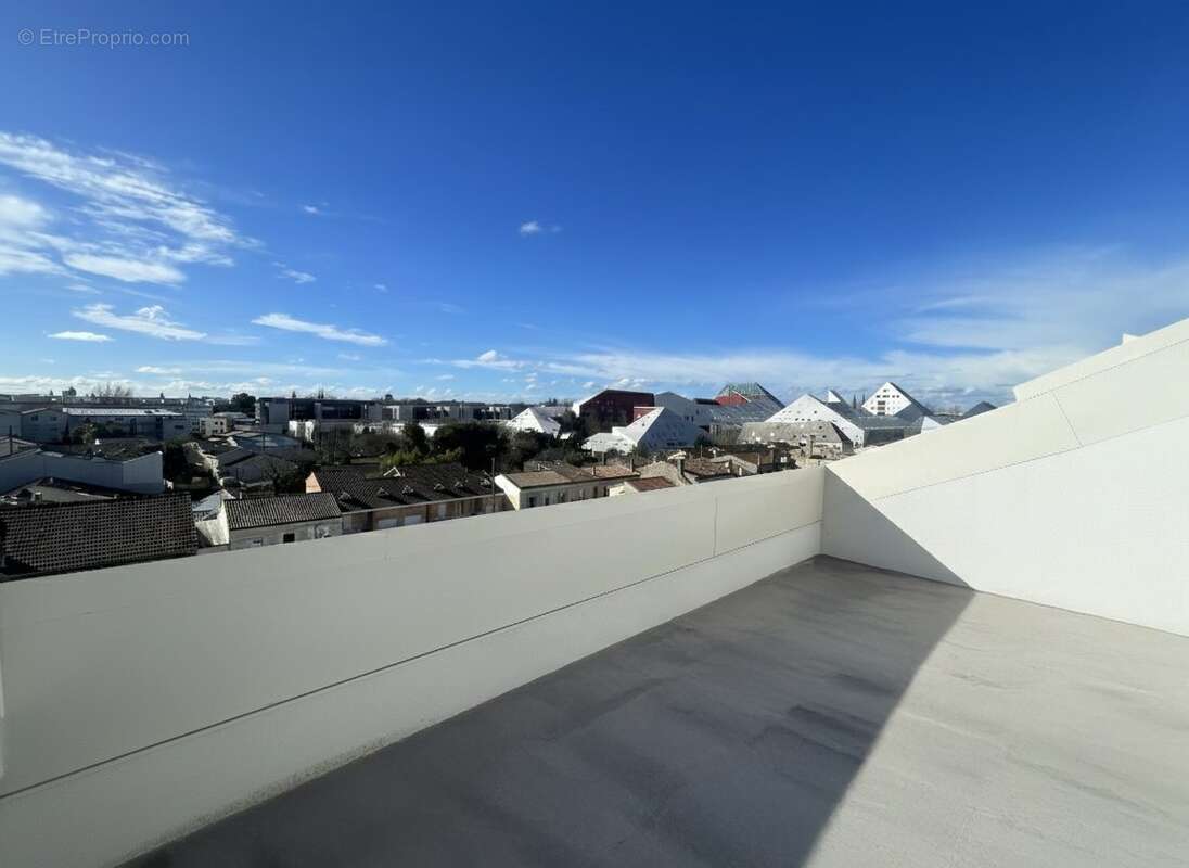 Appartement à BORDEAUX