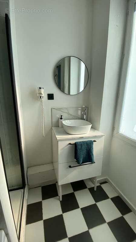 Appartement à MARSEILLE-1E