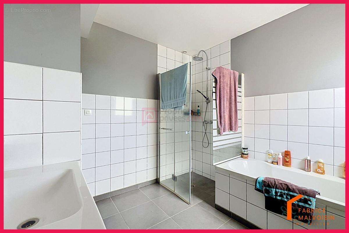Maison 6 pièce(s) 136 m2 - photo 9