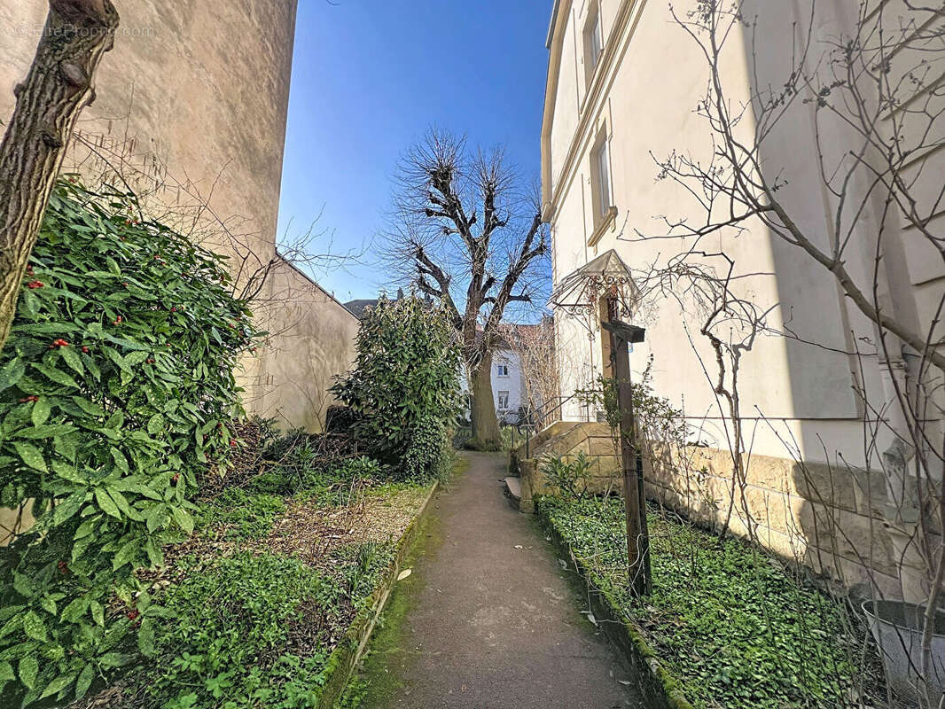 Maison à MONTIGNY-LES-METZ