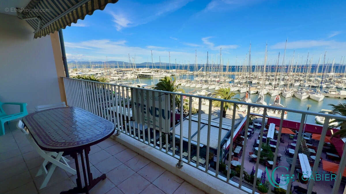 Appartement à HYERES