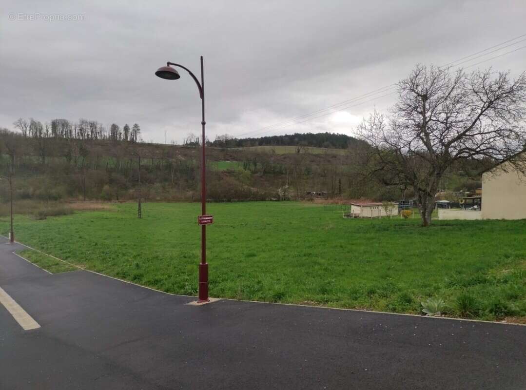 Terrain à MUSSEY-SUR-MARNE