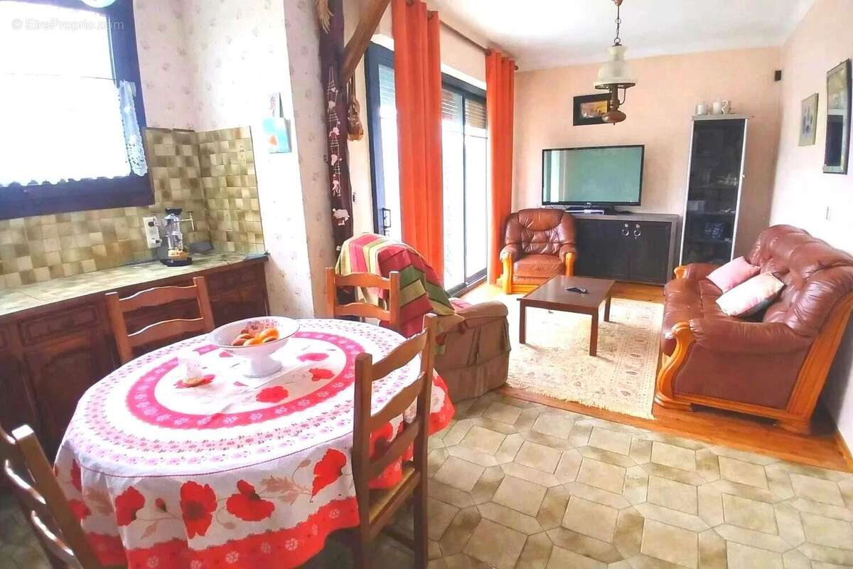 Maison à COGNAC