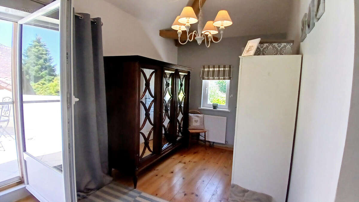 dressing area - Maison à BUSSIERE-BADIL