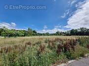Terrain à SAINT-MARTIN-AUX-CHARTRAINS