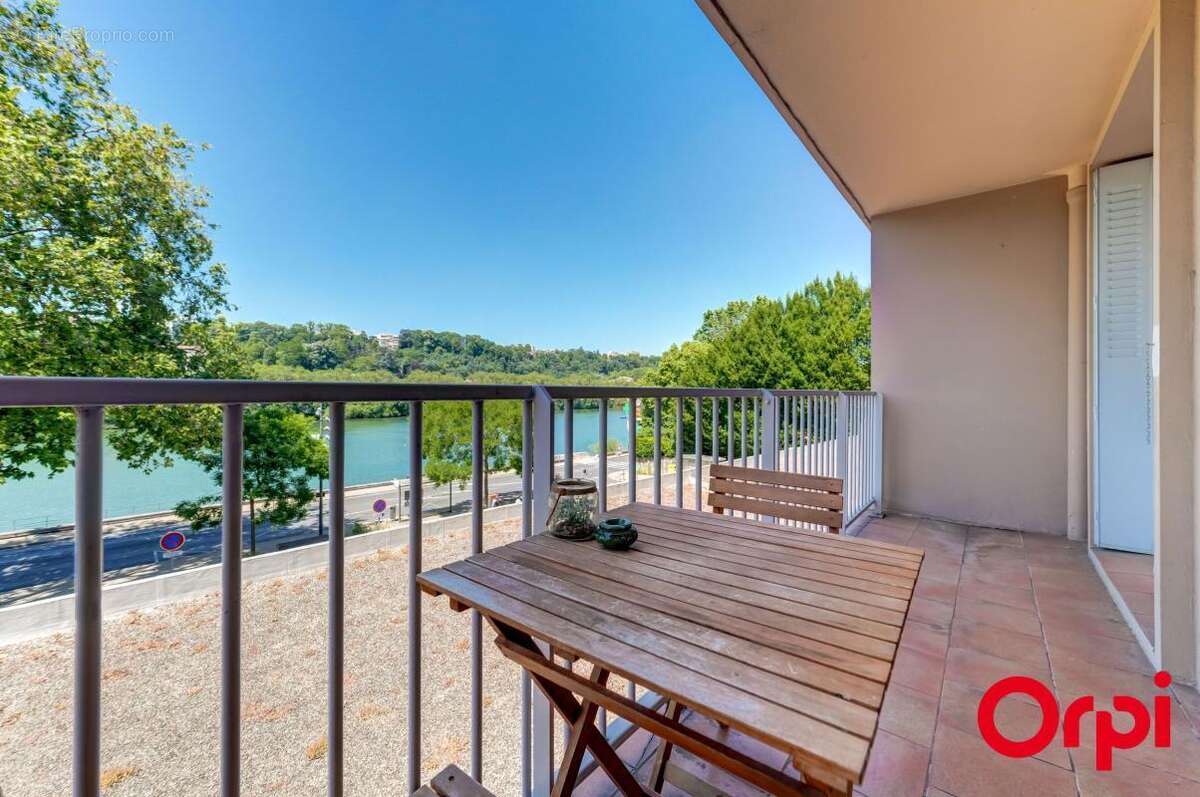 Exclusivité Orpi - Appartement T3 lumineux de près de 77 m2 avec une place privative - photo 2