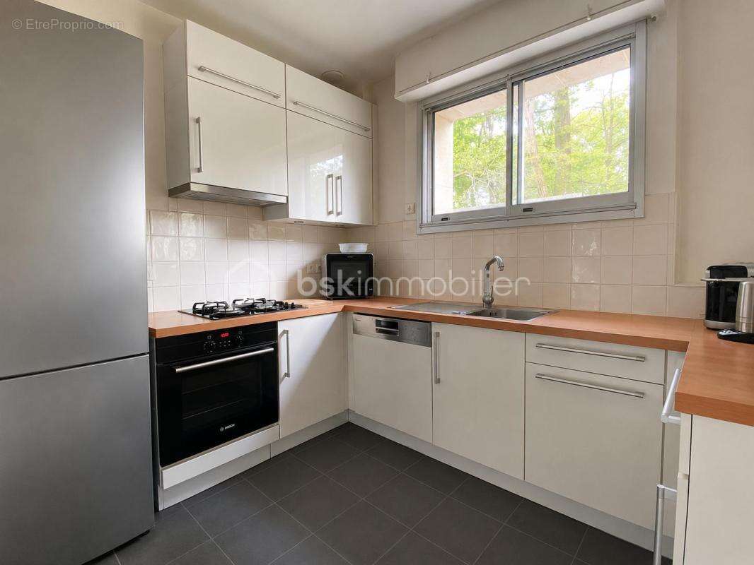 Appartement à VILLE-D'AVRAY