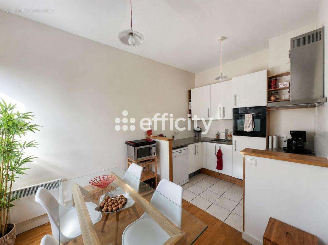Appartement à PARIS-6E