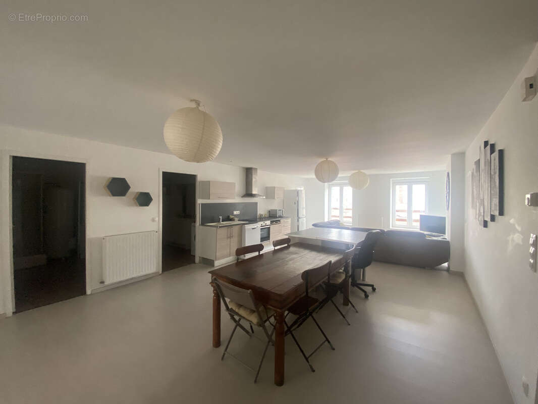 Appartement à SAINT-ETIENNE