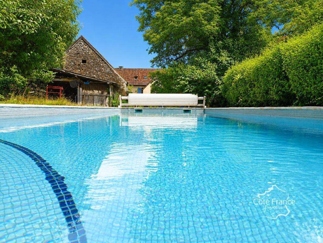Propriété de charme en pierre avec piscine et grange authent - photo 4