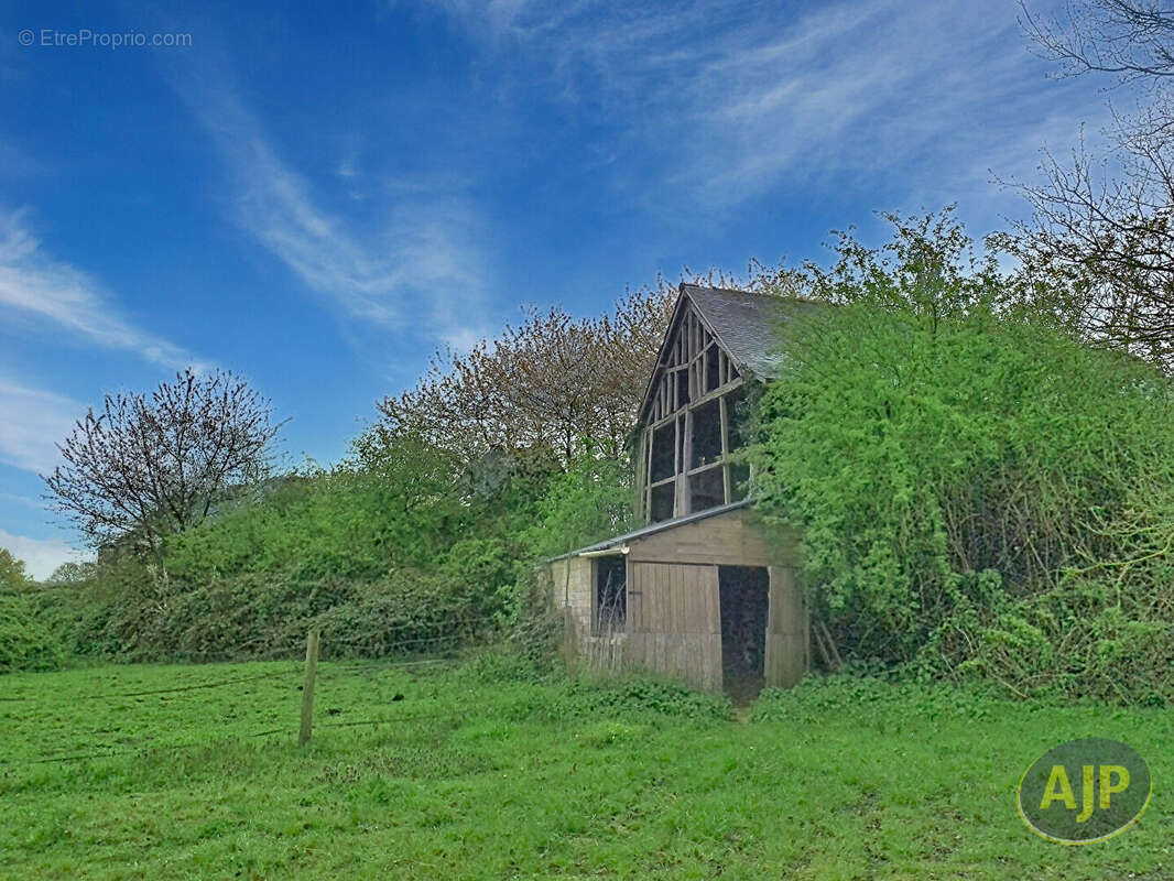 Maison à GRUGE-L'HOPITAL