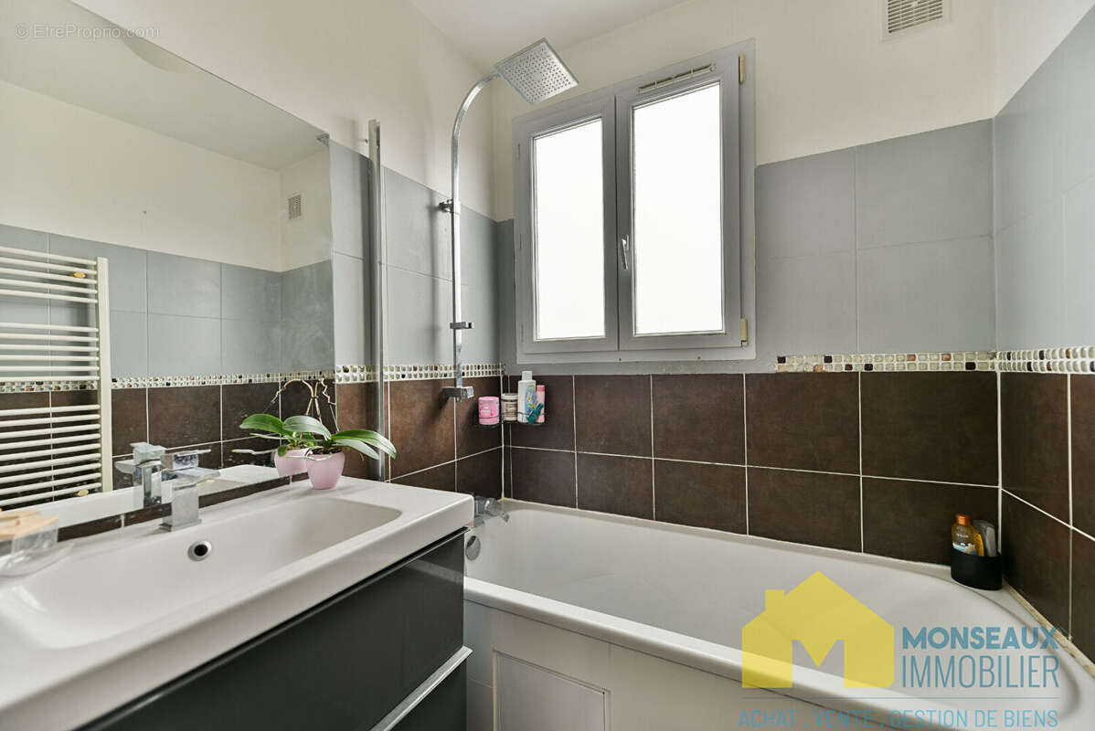 Appartement à EPINAY-SUR-ORGE