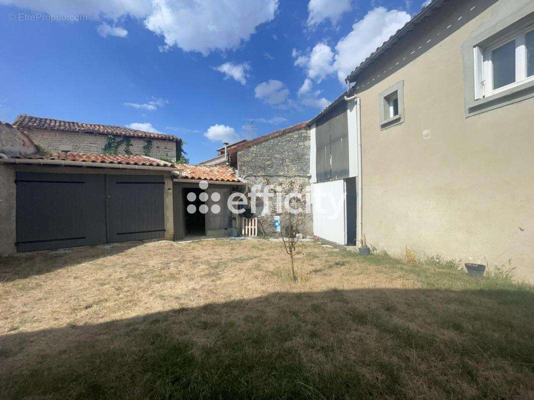 Maison de bourg - photo 12