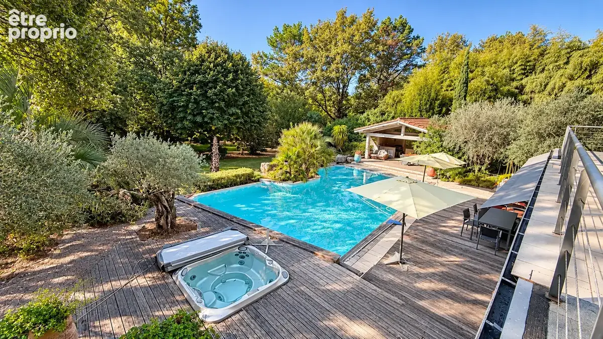 Villa 286 m2 - piscine à débordement - jaccuzzi - photo 2
