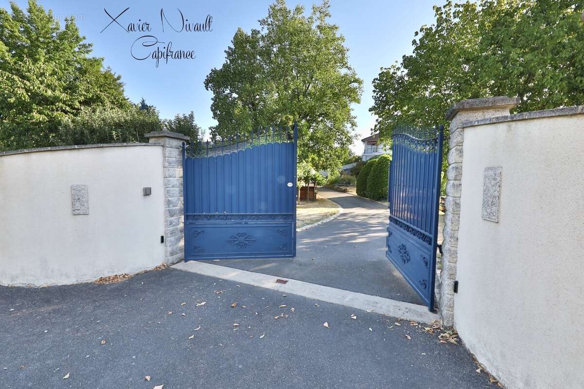 Maison à vendre 10 pièces MONCOUTANT (79) - photo 32
