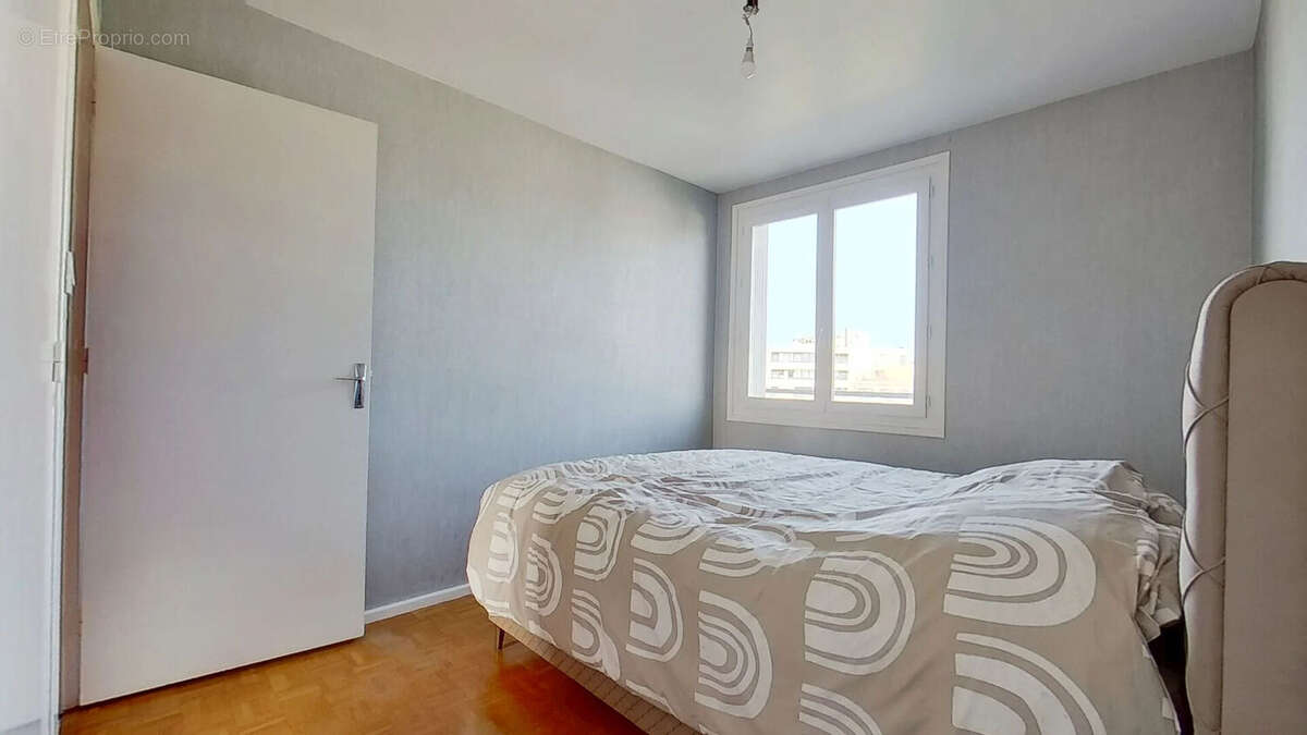 Appartement à LYON-8E
