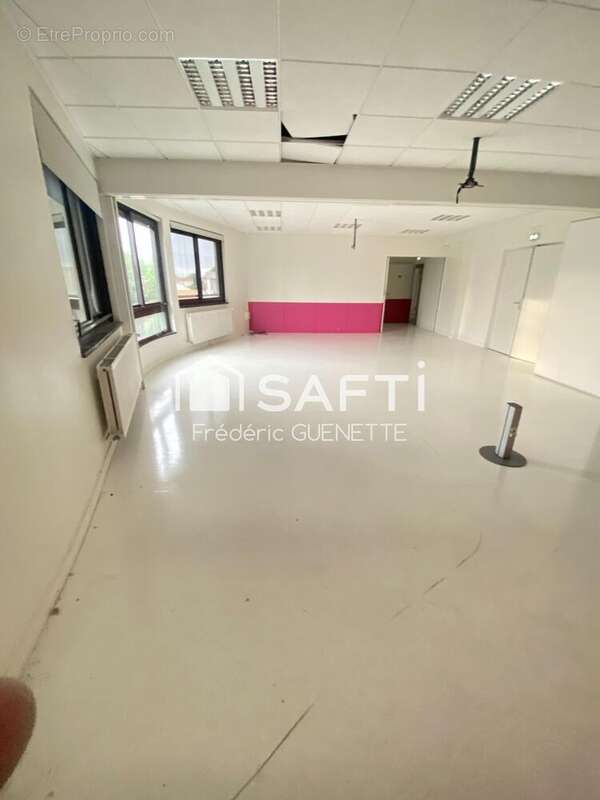 Photo 7 - Commerce à NIORT