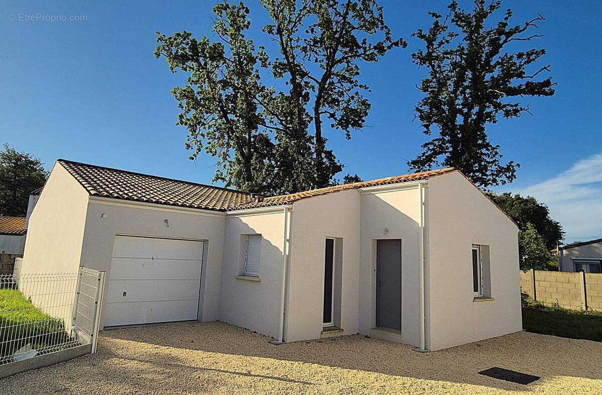 Maison à BREUILLET