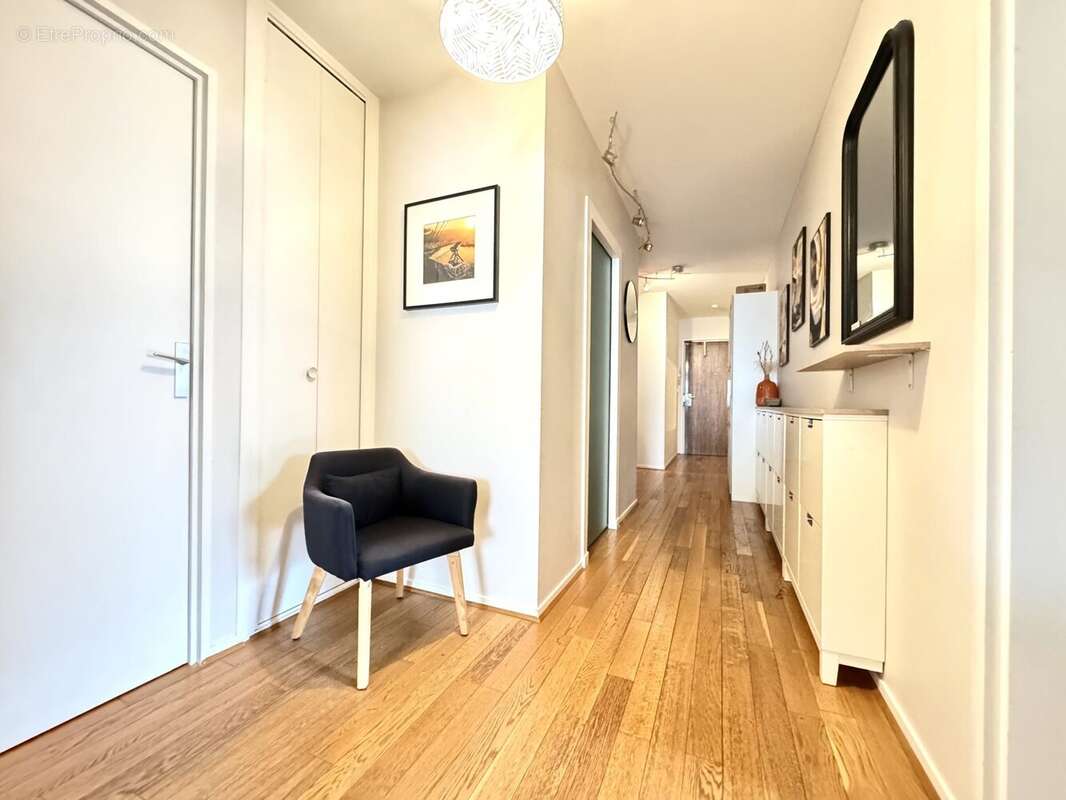 Appartement à SURESNES