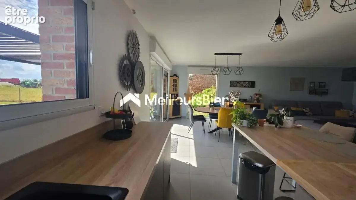 Maison familiale avec terrasse pergola et garage à Estreux - photo 4