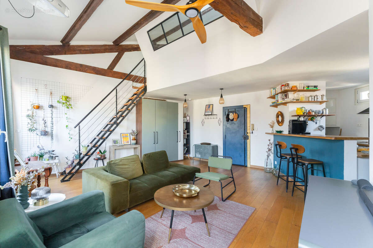 Appartement à MARSEILLE-6E